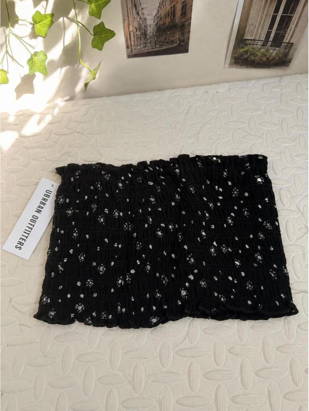 Urban Outfitters Women's Blue and Black Crop-top